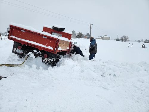 Click image for larger version

Name:	Plow truck stuck.jpg
Views:	28
Size:	153.6 KB
ID:	13882