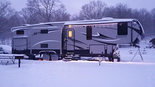Click image for larger version

Name:	winter camping.JPG
Views:	309
Size:	246.7 KB
ID:	437