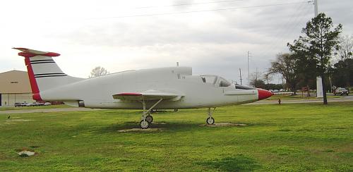 Click image for larger version

Name:	Fort Rucker, AL aviation muesum - 3 .JPG
Views:	50
Size:	514.0 KB
ID:	7311