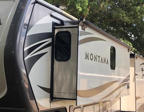 Click image for larger version

Name:	2017 Keystone Montana 3721RL Slideout Cover Damage.jpg
Views:	67
Size:	176.0 KB
ID:	7095